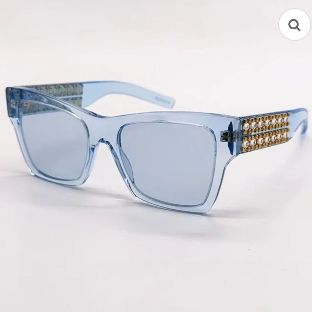 Pre-Order! Excluded Givenchy Sunglasses, New 315 - Picture 15 of 15